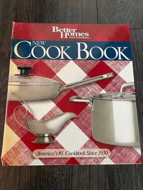 Better Homes And Gardens Cook Book – Red Plaid Cover with Blue Title Band